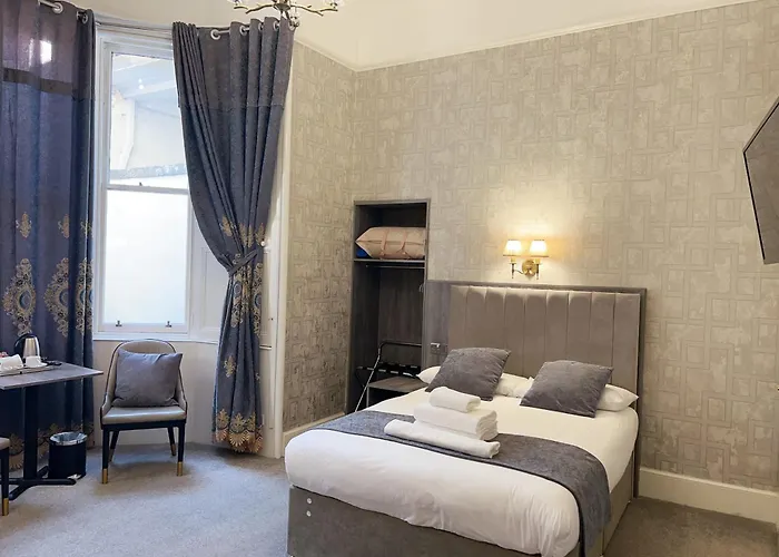 Alexander Guest House
